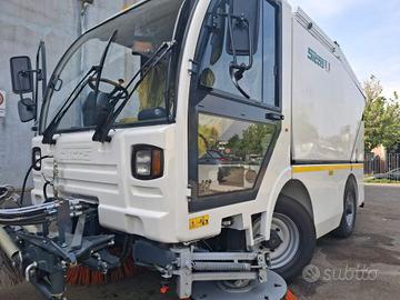 Spazzatrice aspirante Sicas Euroclean Millennium