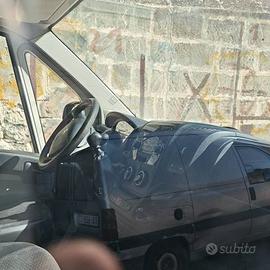 pegeut boxer fine 2015 l2h2