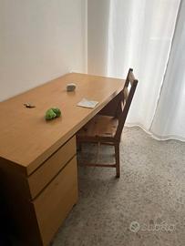 Scrivania MALM IKEA 