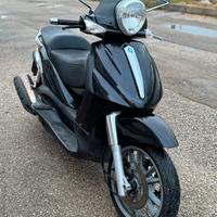 Piaggio Beverly 500