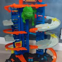 Hot Wheels  ultimate garage 