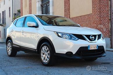 Nissan Qashqai 1.2 DIG-T ESTETICA DA AUTO NUOVA UN