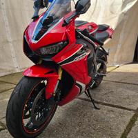 Honda CBR 1000 2018