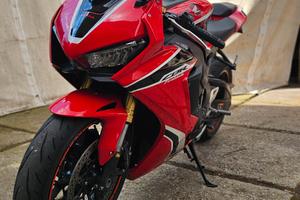 Honda CBR 1000 2018