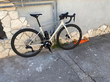 Bici pari al nuovo. CUBE Attain slx taglia 50