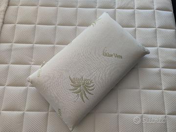 Cuscino in memory foam con fodera in Aloe Vera