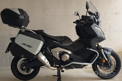 Honda XADV750 TRAVEL