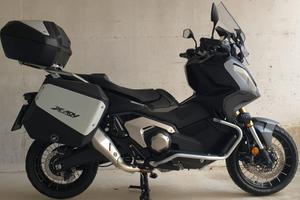 Honda XADV750 TRAVEL