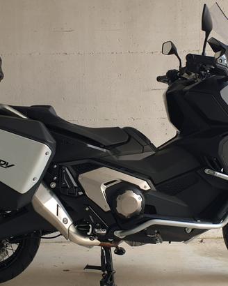 Honda XADV750 TRAVEL