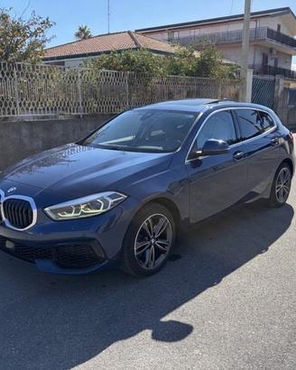 Bmw serie 1F40 full opt/harman kardon/garazia 2023