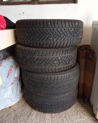 225/45-17 gomme Invernali con cerchione