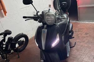 Piaggio beverly 350