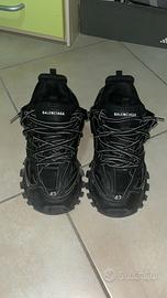 balenciaga track led