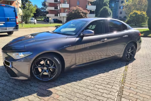 2018 Alfa Romeo Giulia Veloce Grigio Vesuvio Usata