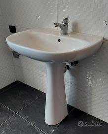 Lavabo con colonna