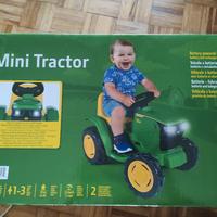 trattore giocattolo elettrico