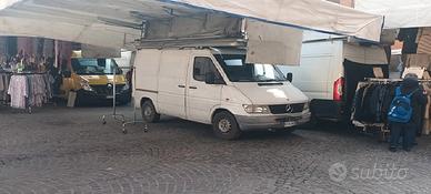 Posteggio mercato ambulant venerdi ferrara citta