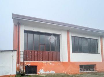 CAPANNONE A VEROLANUOVA