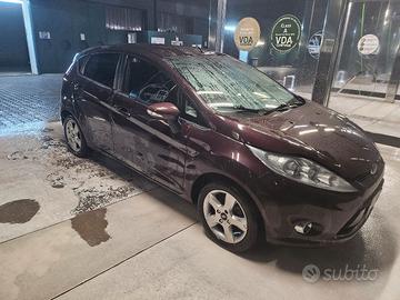 FORD FIESTA 1.4 GPL Neopatentati 