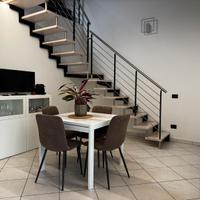 Tavolo moderno allungabile