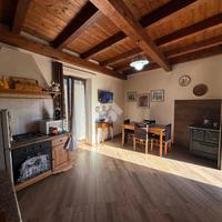 3 LOCALI A DURAZZANO