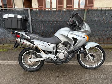 Honda Transalp 650 2004 accessoriata