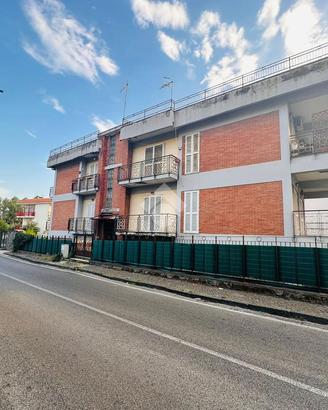 3 LOCALI A TORRE DEL GRECO