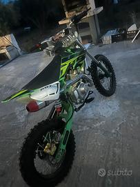Moto cross