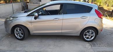 Ford Fiesta BZ/GPL Titanium