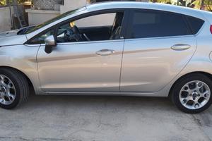 Ford Fiesta BZ/GPL Titanium