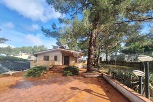 VILLA A SCHIERA D'ANGOLO A CASSANO DELLE MURGE