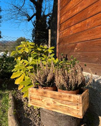 Fioriera in legno artigianale effetto bruciato