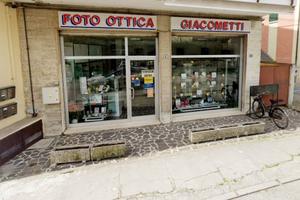Attività / Licenza di 80 m² con 2 locali a Tresign