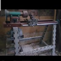 tornio autocostruito, ferro e legno funzionante