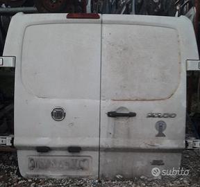 Fiat scudo porta post dx e sx chiusa 2008