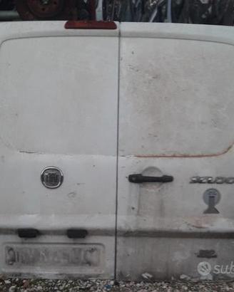 Fiat scudo porta post dx e sx chiusa 2008