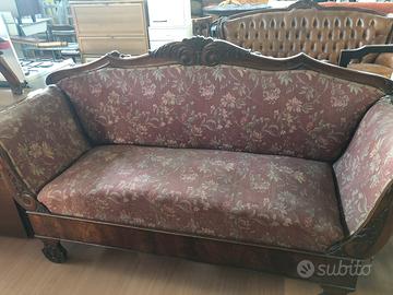 Divano in stile barocco in stoffa