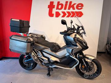 Honda X-ADV 750 ACCESSORIATO