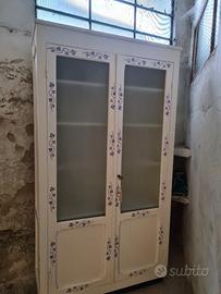 credenza alta vintage