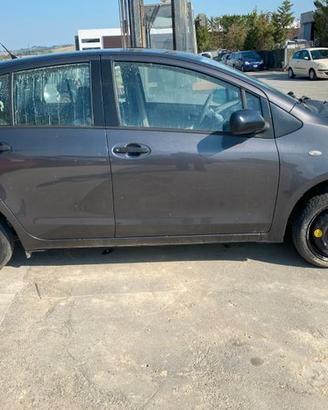 Ricambi Toyota Yaris 1.000 5 Porte Anno 2010
