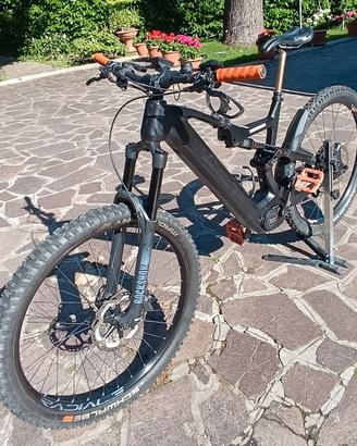 E-mtb biammortizzata Whistle