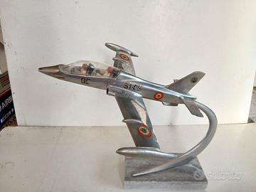 Aermacchi MB 339 Scala 1:48(VENDUTO)