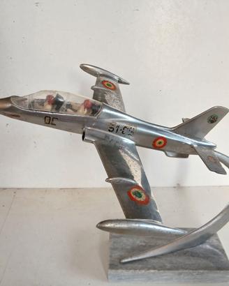 Aermacchi MB 339 Scala 1:48(VENDUTO)