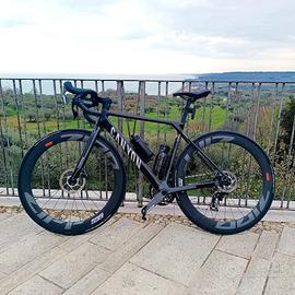 bicicletta da corsa CANYON Ultimate SLX 8 ACS 2025
