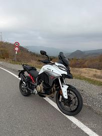 Ducati Multistrada V4S radar travel e sport 2025