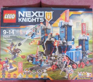 Lego nexo knight 70317 fortrex cavaglieri completo