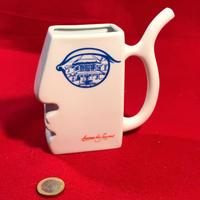 tazza di design con profilo umano