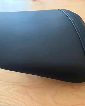 Sellino passeggero Yamaha FAZER 2006-2015 - NUOVO