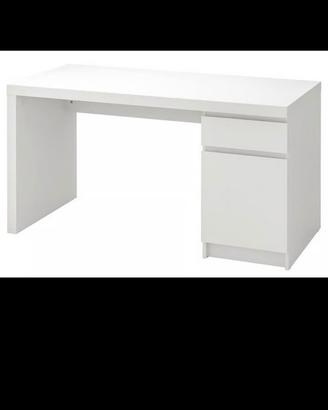 Scrivania Malm Ikea