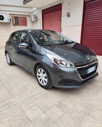 Peugeot 208 1.6 Diesel 75 5 porte Allure